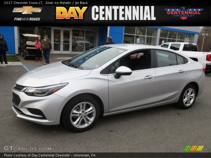 Silver Ice Metallic / Jet Black 2017 Chevrolet Cruze LT