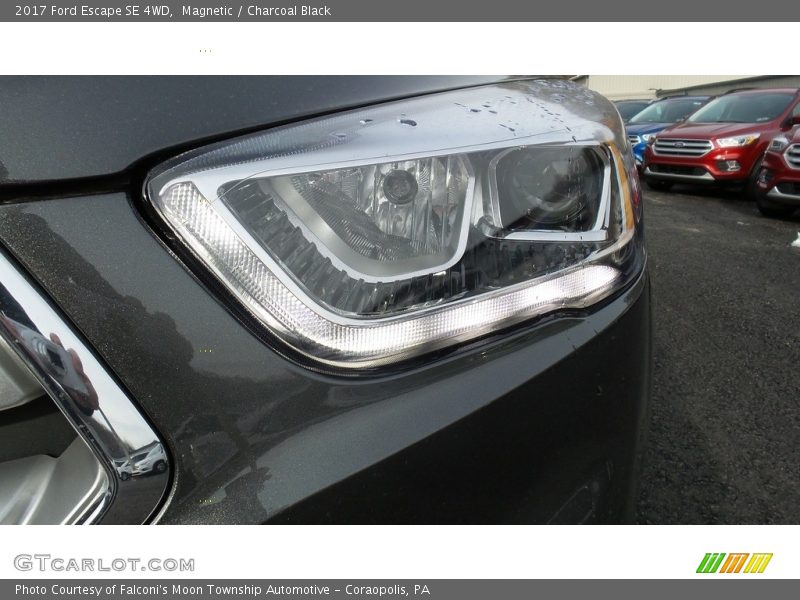 Magnetic / Charcoal Black 2017 Ford Escape SE 4WD