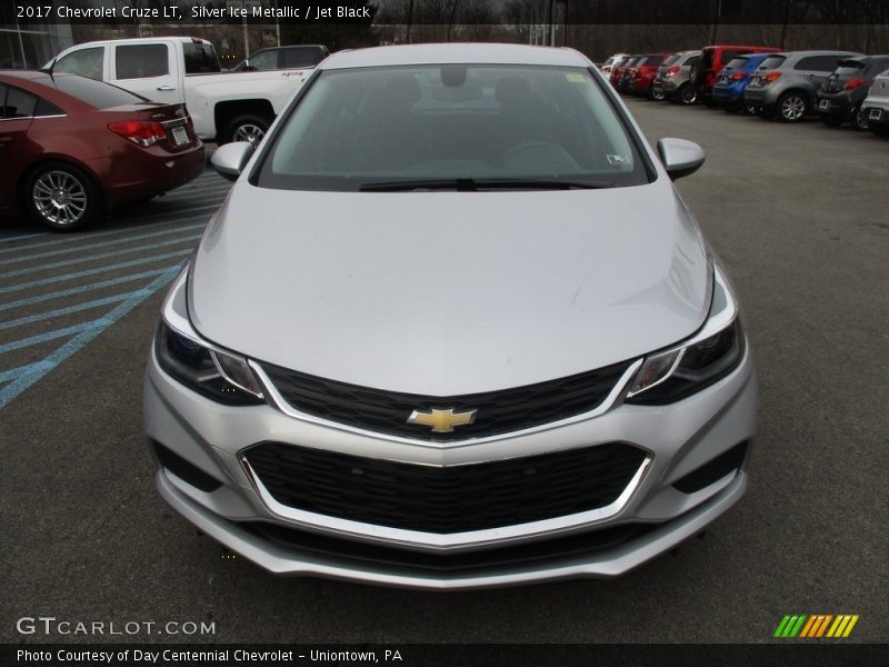 Silver Ice Metallic / Jet Black 2017 Chevrolet Cruze LT