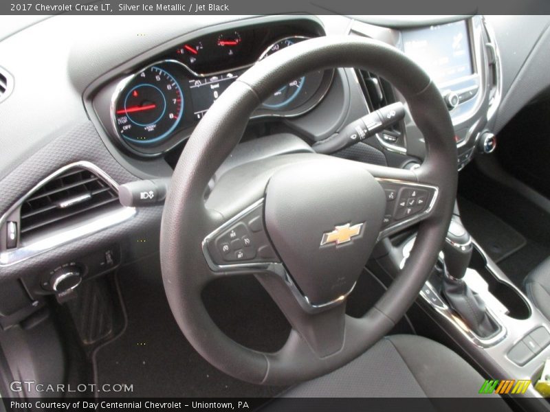 Silver Ice Metallic / Jet Black 2017 Chevrolet Cruze LT