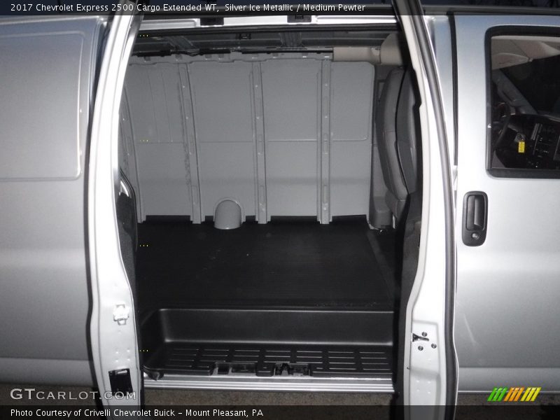 Silver Ice Metallic / Medium Pewter 2017 Chevrolet Express 2500 Cargo Extended WT