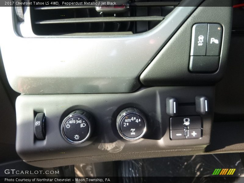 Pepperdust Metallic / Jet Black 2017 Chevrolet Tahoe LS 4WD