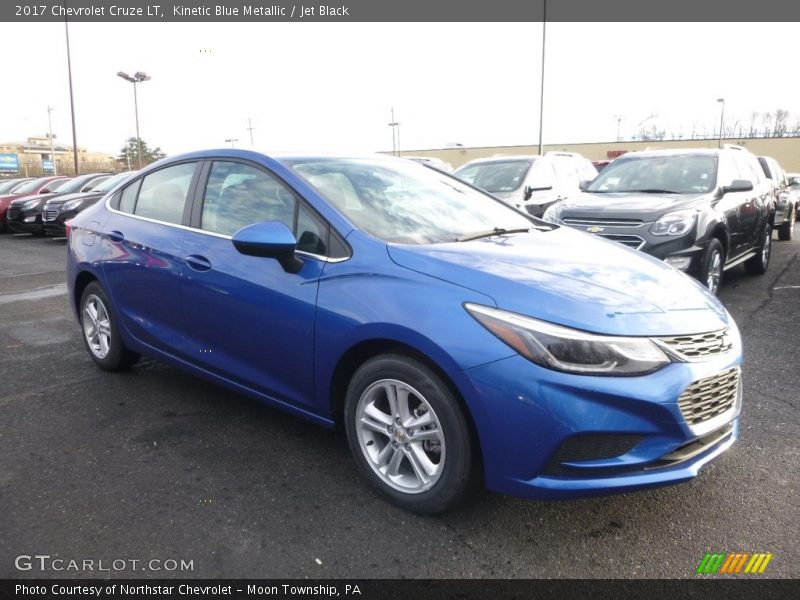 Kinetic Blue Metallic / Jet Black 2017 Chevrolet Cruze LT
