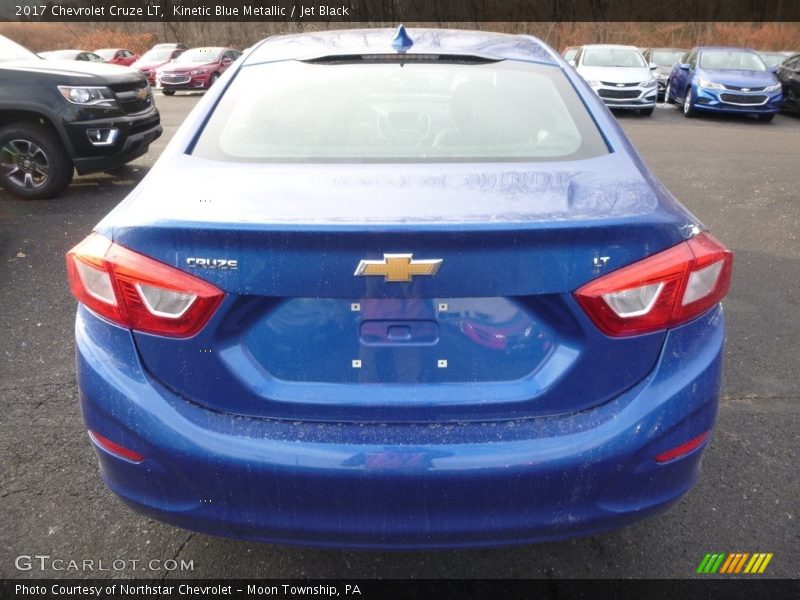 Kinetic Blue Metallic / Jet Black 2017 Chevrolet Cruze LT