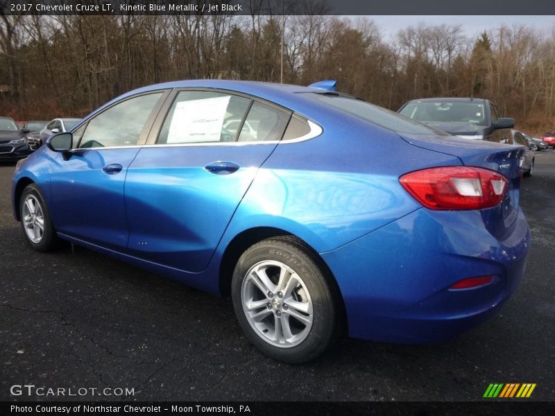 Kinetic Blue Metallic / Jet Black 2017 Chevrolet Cruze LT