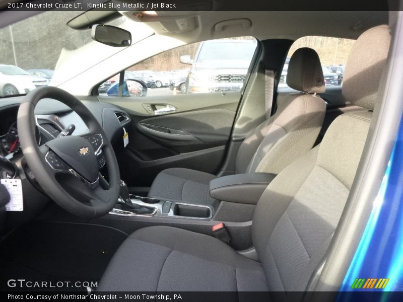 Kinetic Blue Metallic / Jet Black 2017 Chevrolet Cruze LT