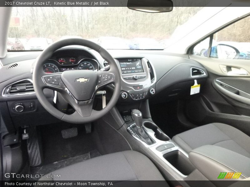 Kinetic Blue Metallic / Jet Black 2017 Chevrolet Cruze LT