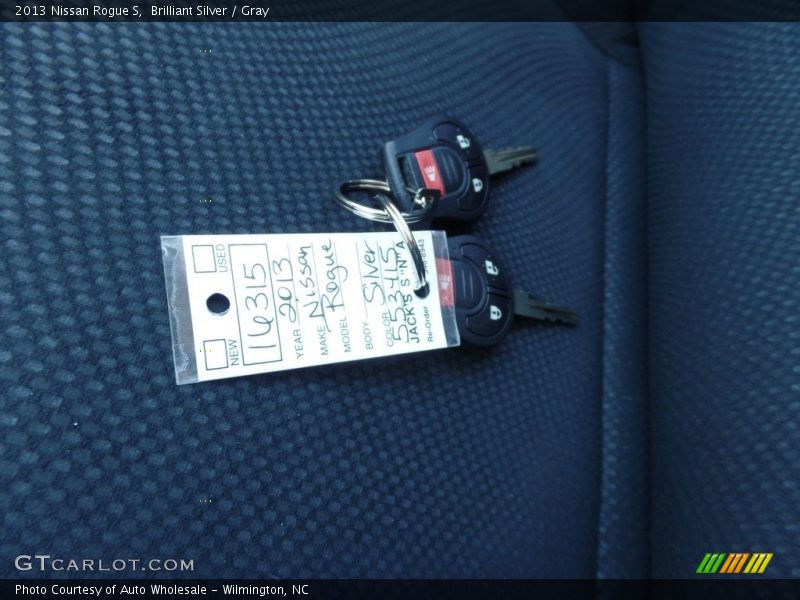 Brilliant Silver / Gray 2013 Nissan Rogue S