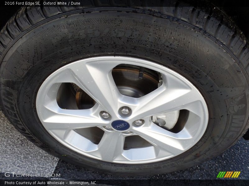 Oxford White / Dune 2016 Ford Edge SE