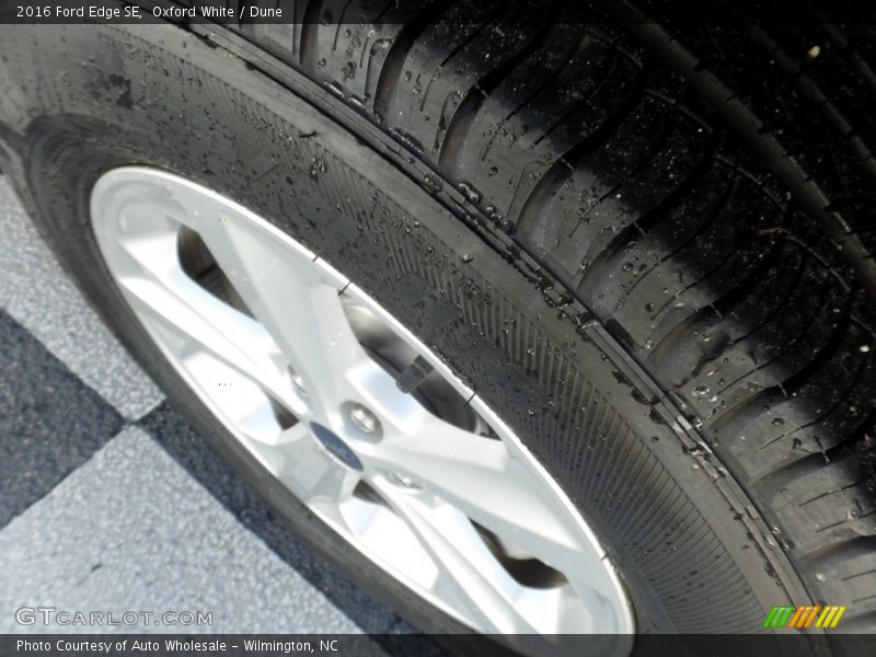 Oxford White / Dune 2016 Ford Edge SE