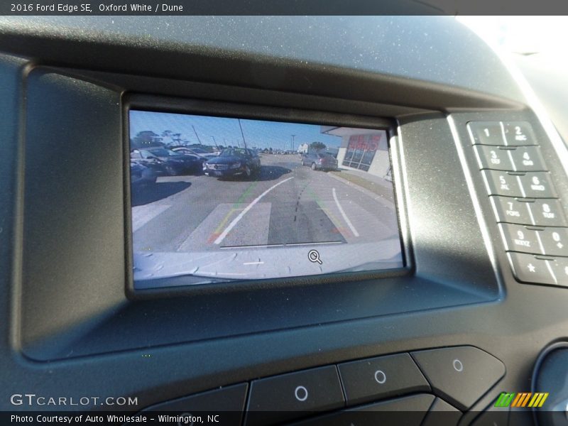 Oxford White / Dune 2016 Ford Edge SE