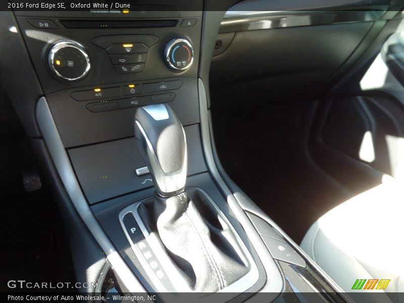 Oxford White / Dune 2016 Ford Edge SE