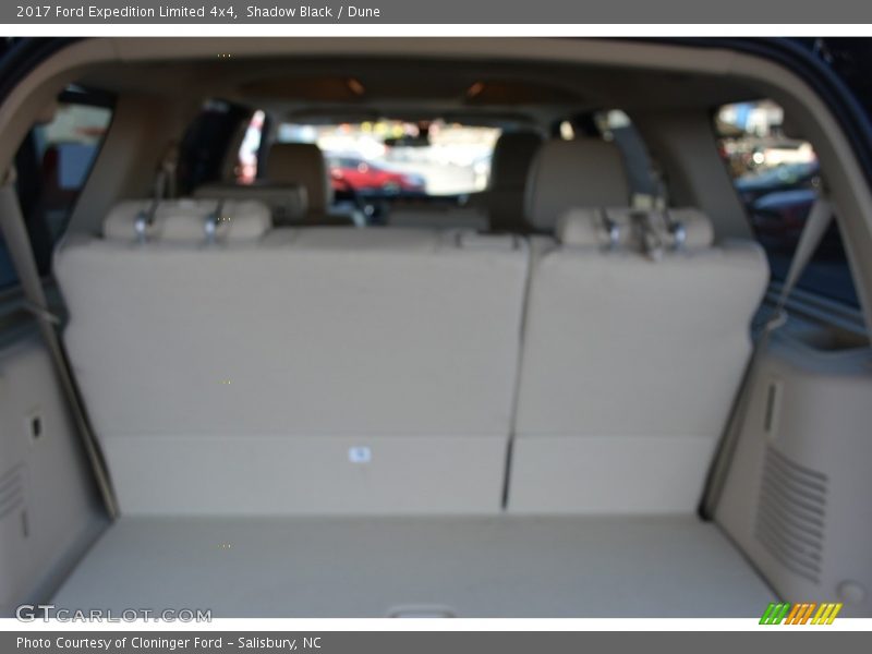 Shadow Black / Dune 2017 Ford Expedition Limited 4x4