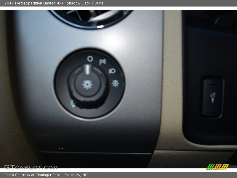 Shadow Black / Dune 2017 Ford Expedition Limited 4x4