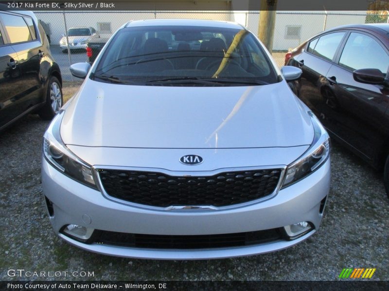 Silky Silver / Black 2017 Kia Forte EX