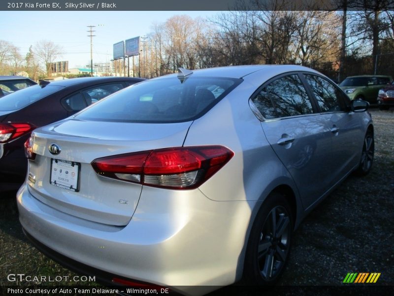 Silky Silver / Black 2017 Kia Forte EX