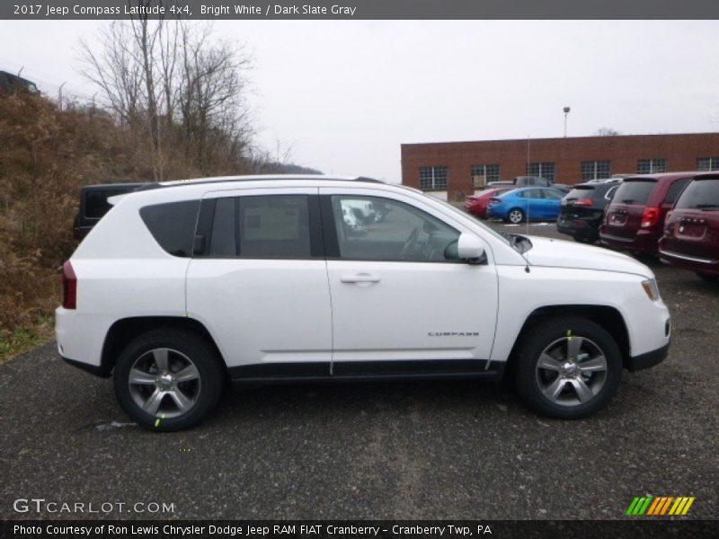 Bright White / Dark Slate Gray 2017 Jeep Compass Latitude 4x4
