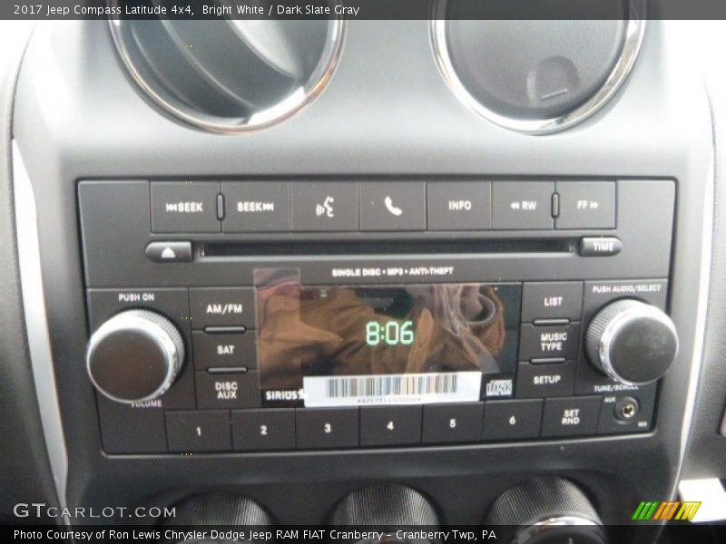 Bright White / Dark Slate Gray 2017 Jeep Compass Latitude 4x4