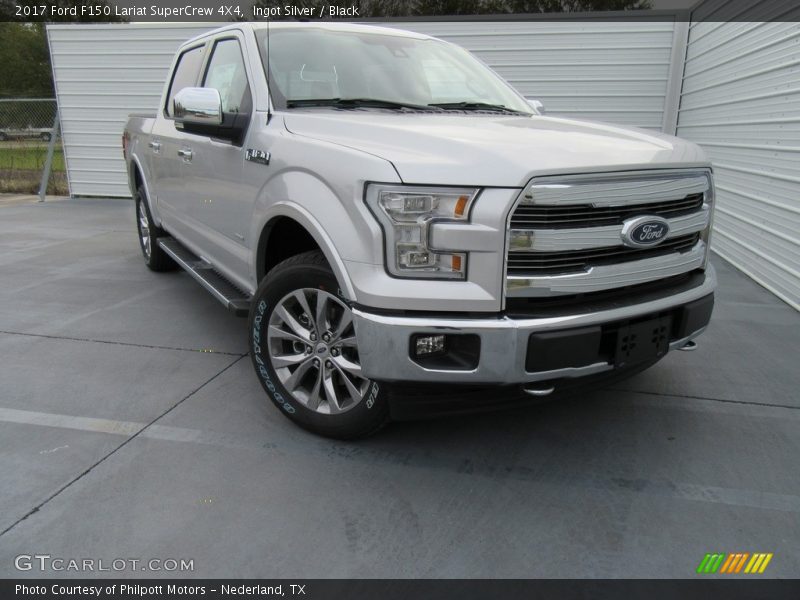 Front 3/4 View of 2017 F150 Lariat SuperCrew 4X4