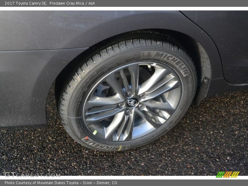 Predawn Gray Mica / Ash 2017 Toyota Camry SE