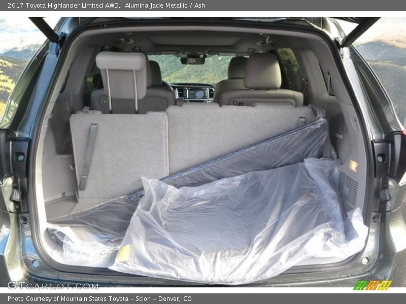 Alumina Jade Metallic / Ash 2017 Toyota Highlander Limited AWD