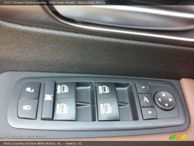 Billet Silver Metallic / Black/Deep Mocha 2017 Chrysler Pacifica Limited