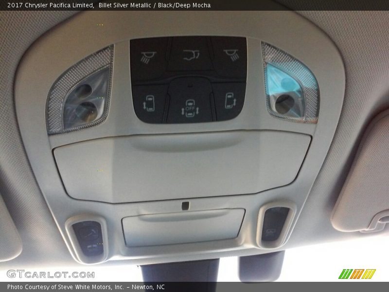 Billet Silver Metallic / Black/Deep Mocha 2017 Chrysler Pacifica Limited