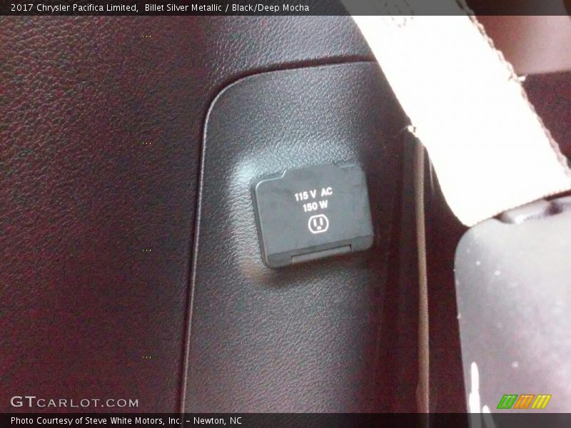 Billet Silver Metallic / Black/Deep Mocha 2017 Chrysler Pacifica Limited