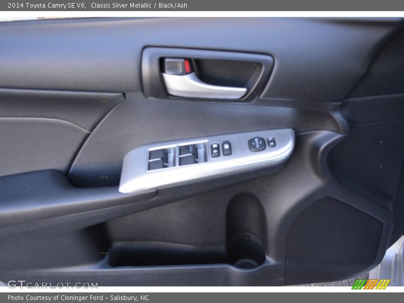 Classic Silver Metallic / Black/Ash 2014 Toyota Camry SE V6