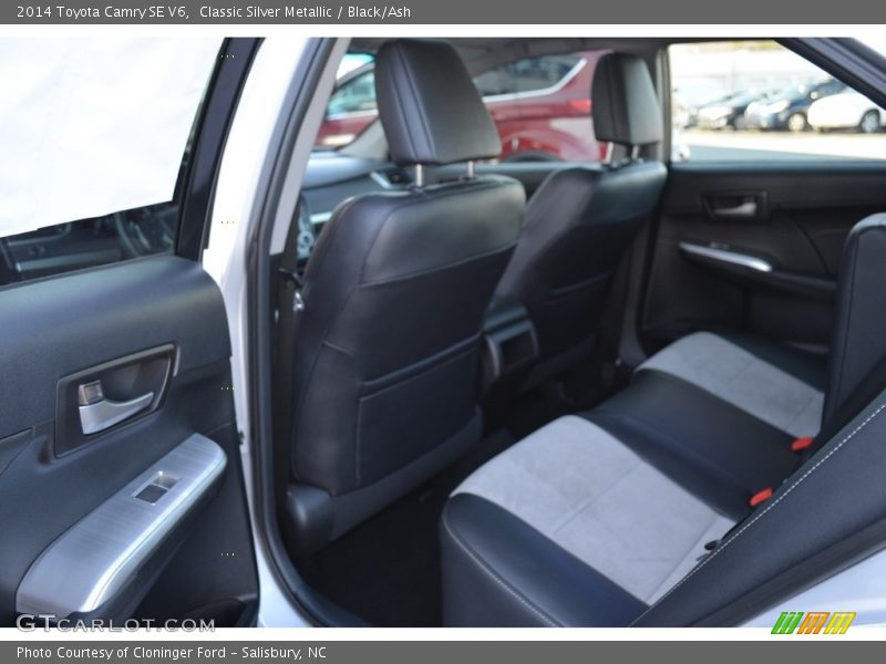 Classic Silver Metallic / Black/Ash 2014 Toyota Camry SE V6