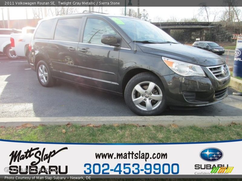 Twilight Gray Metallic / Sierra Stone 2011 Volkswagen Routan SE