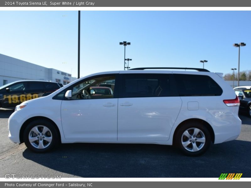 Super White / Light Gray 2014 Toyota Sienna LE