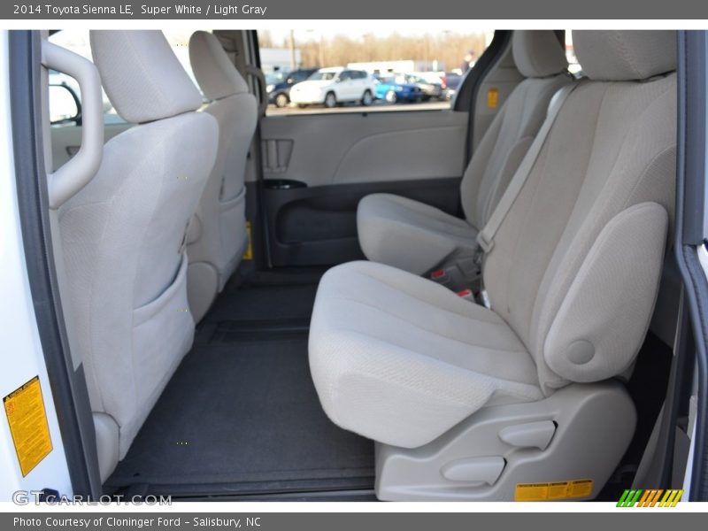 Super White / Light Gray 2014 Toyota Sienna LE