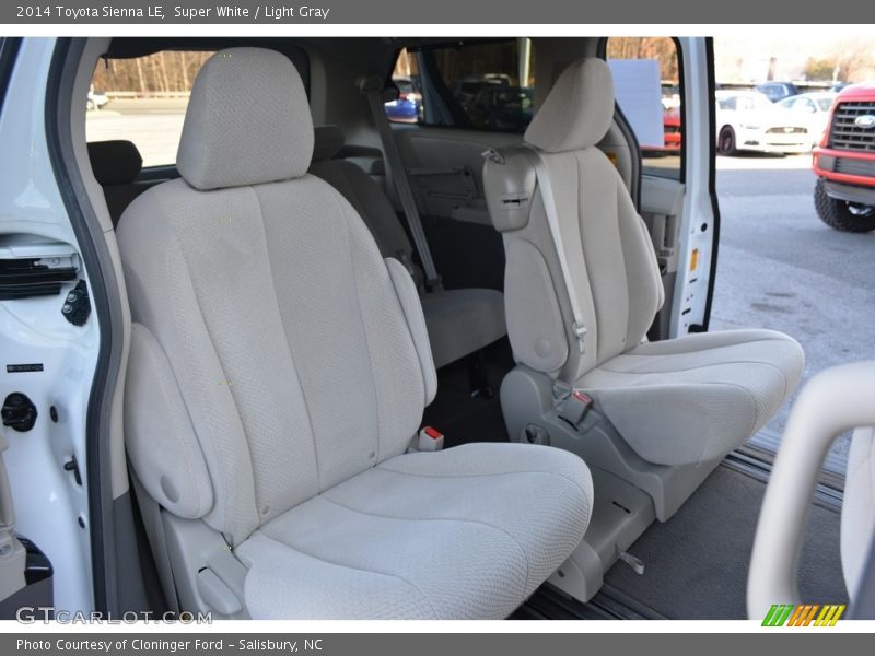 Super White / Light Gray 2014 Toyota Sienna LE