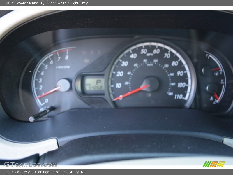 Super White / Light Gray 2014 Toyota Sienna LE