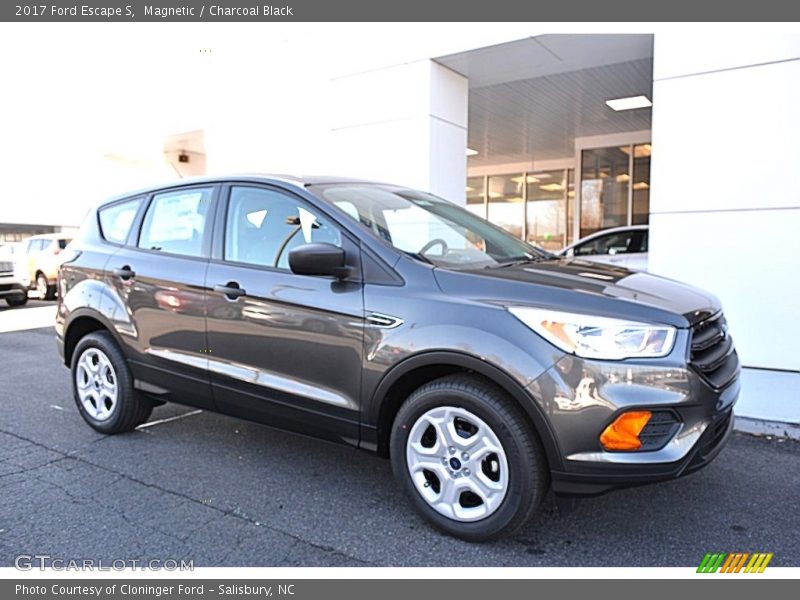 Magnetic / Charcoal Black 2017 Ford Escape S