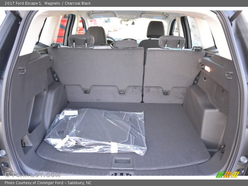 Magnetic / Charcoal Black 2017 Ford Escape S