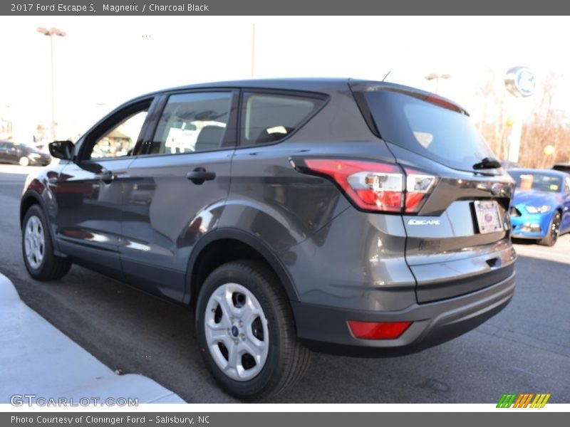Magnetic / Charcoal Black 2017 Ford Escape S