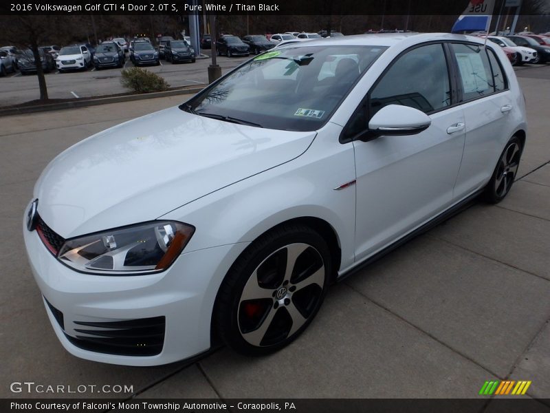 Front 3/4 View of 2016 Golf GTI 4 Door 2.0T S