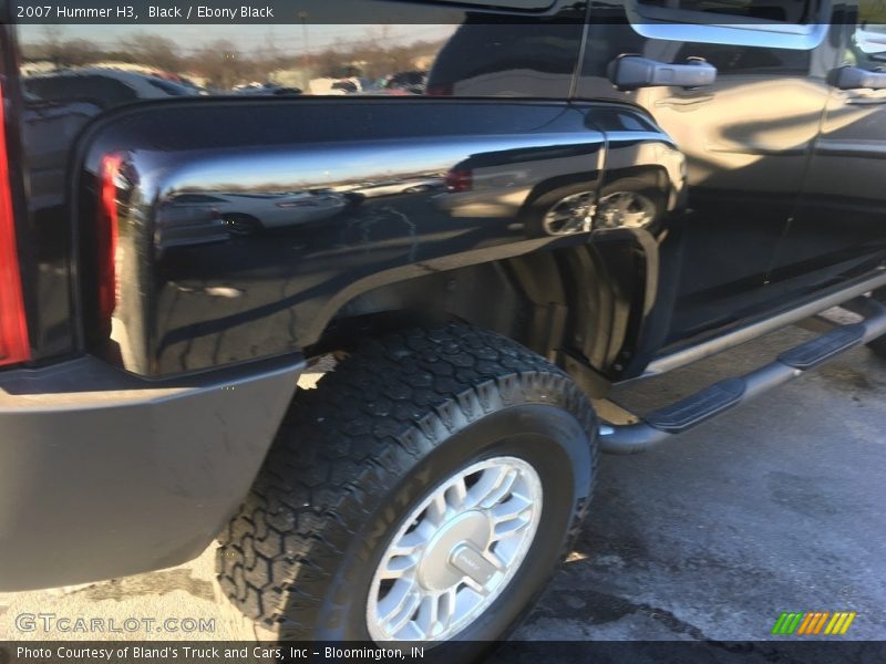Black / Ebony Black 2007 Hummer H3