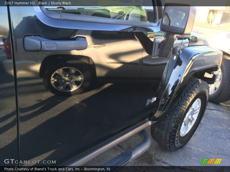 Black / Ebony Black 2007 Hummer H3