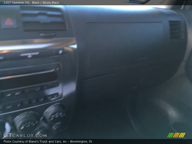 Black / Ebony Black 2007 Hummer H3