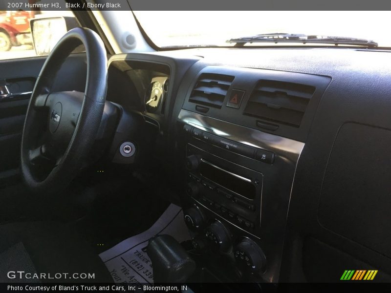 Black / Ebony Black 2007 Hummer H3