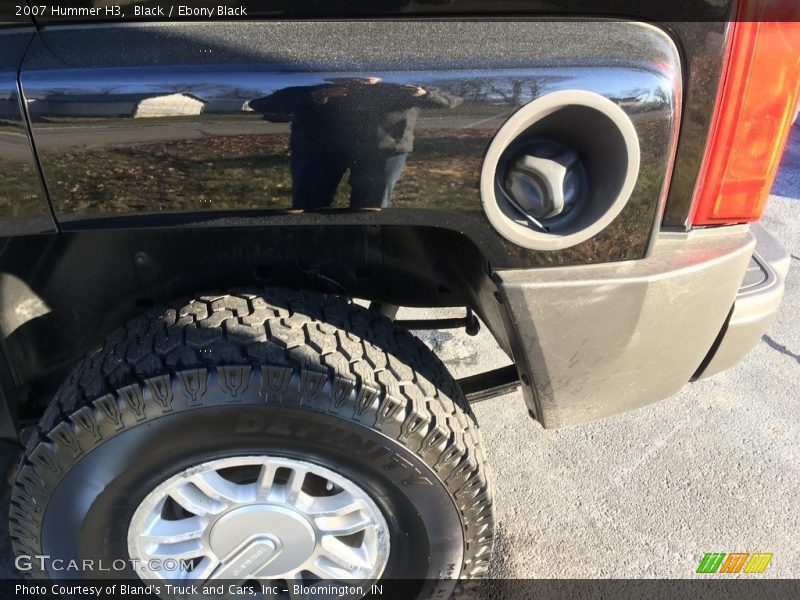 Black / Ebony Black 2007 Hummer H3