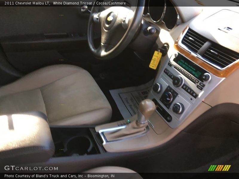 White Diamond Tricoat / Cocoa/Cashmere 2011 Chevrolet Malibu LT