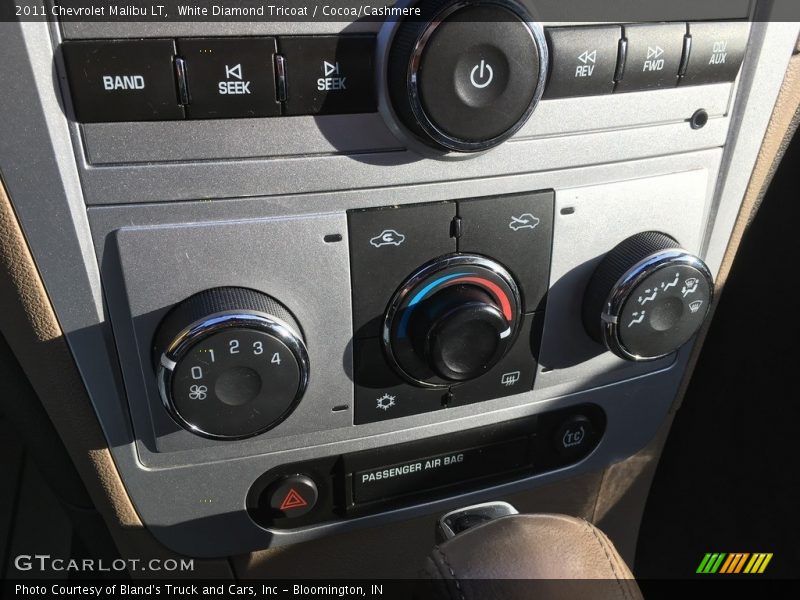 White Diamond Tricoat / Cocoa/Cashmere 2011 Chevrolet Malibu LT