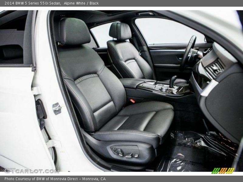 Alpine White / Black 2014 BMW 5 Series 550i Sedan