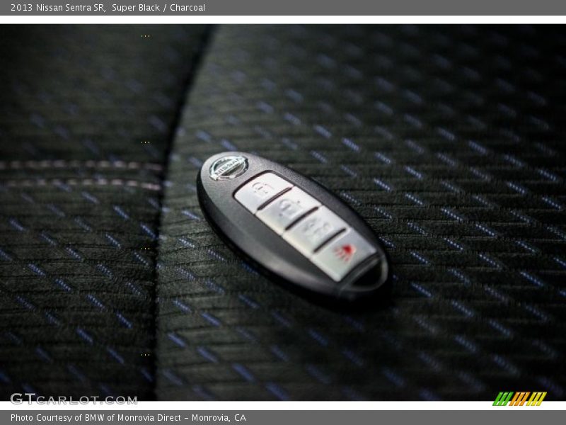 Super Black / Charcoal 2013 Nissan Sentra SR