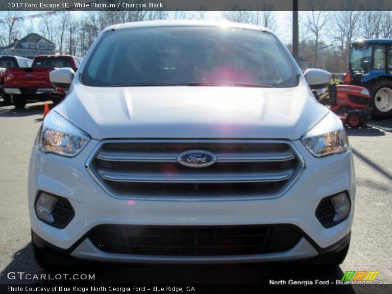 White Platinum / Charcoal Black 2017 Ford Escape SE