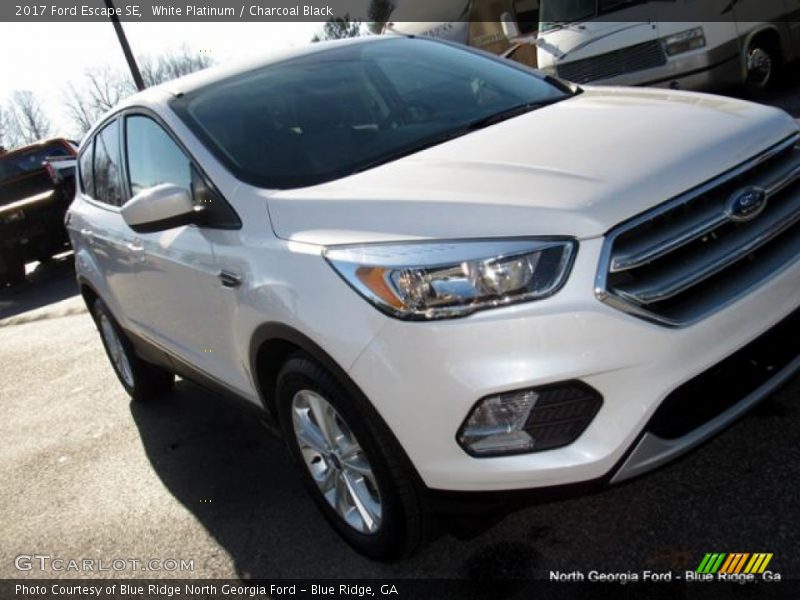 White Platinum / Charcoal Black 2017 Ford Escape SE